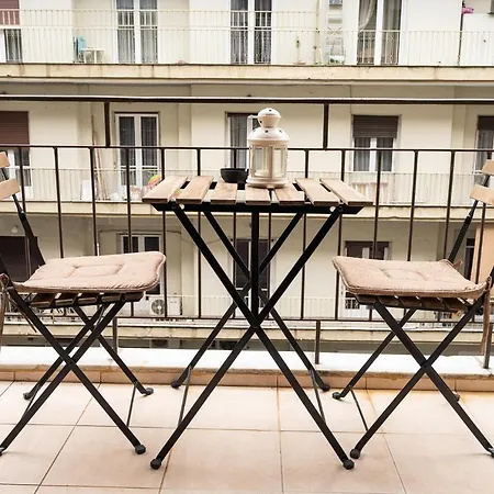 Porto Sea View - Mitropoleos 127