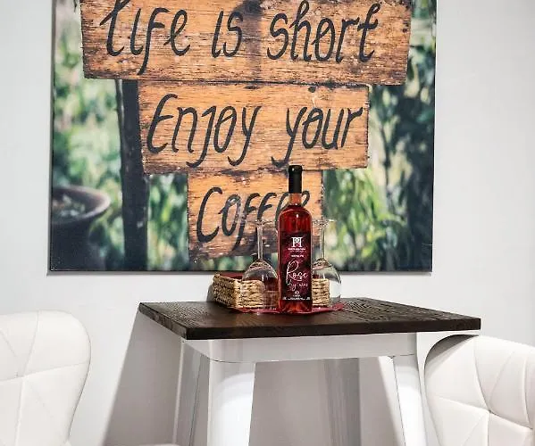 Porto Sea View - Mitropoleos 127